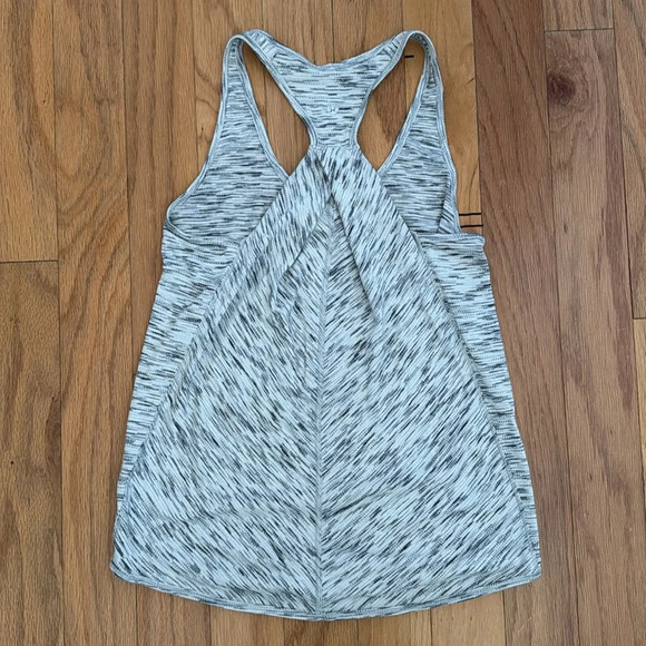 Lululemon | Essential Tank | Tiger Space | size 6 - Picture 4 of 5
